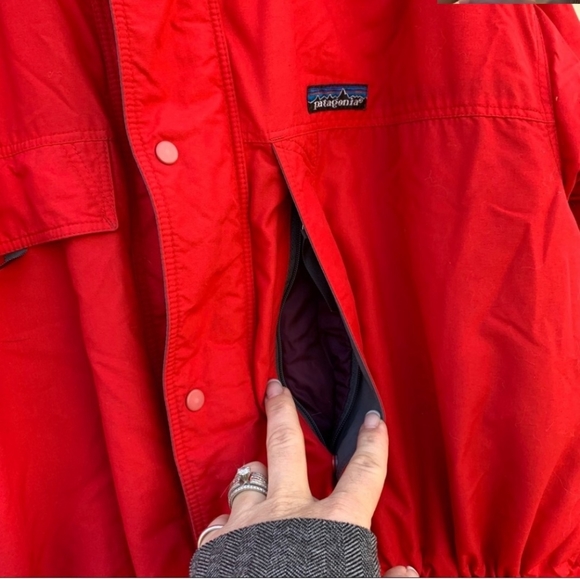 Vintage 1990's Patagonia red puffer parka jacket. - Picture 2 of 10